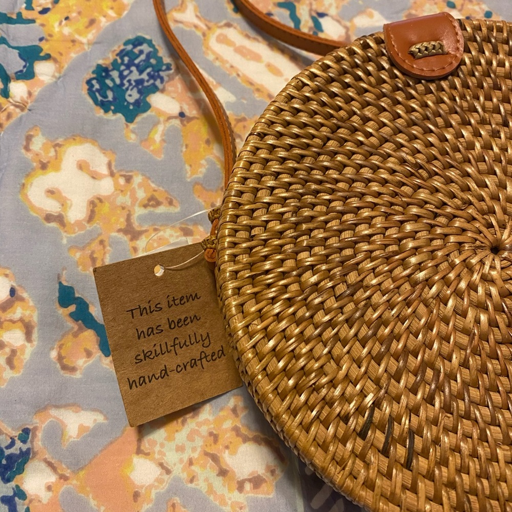NWT Round Rattan Purse - Picture 3 of 7